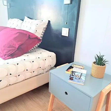 Le Valmy: Appartement Lumineux Au Pied Du Metro Lyon Extérieur photo