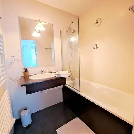 Le Valmy: Appartement Lumineux Au Pied Du Metro Lyon Extérieur photo