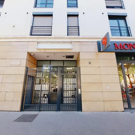 Le Valmy: Appartement Lumineux Au Pied Du Metro Lyon Extérieur photo