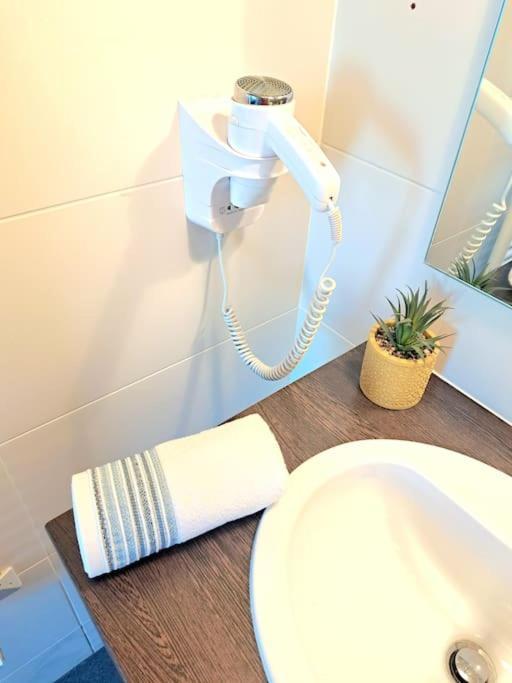 Appartement Le Valmy: Lumineux Au Pied Du Metro Lyon